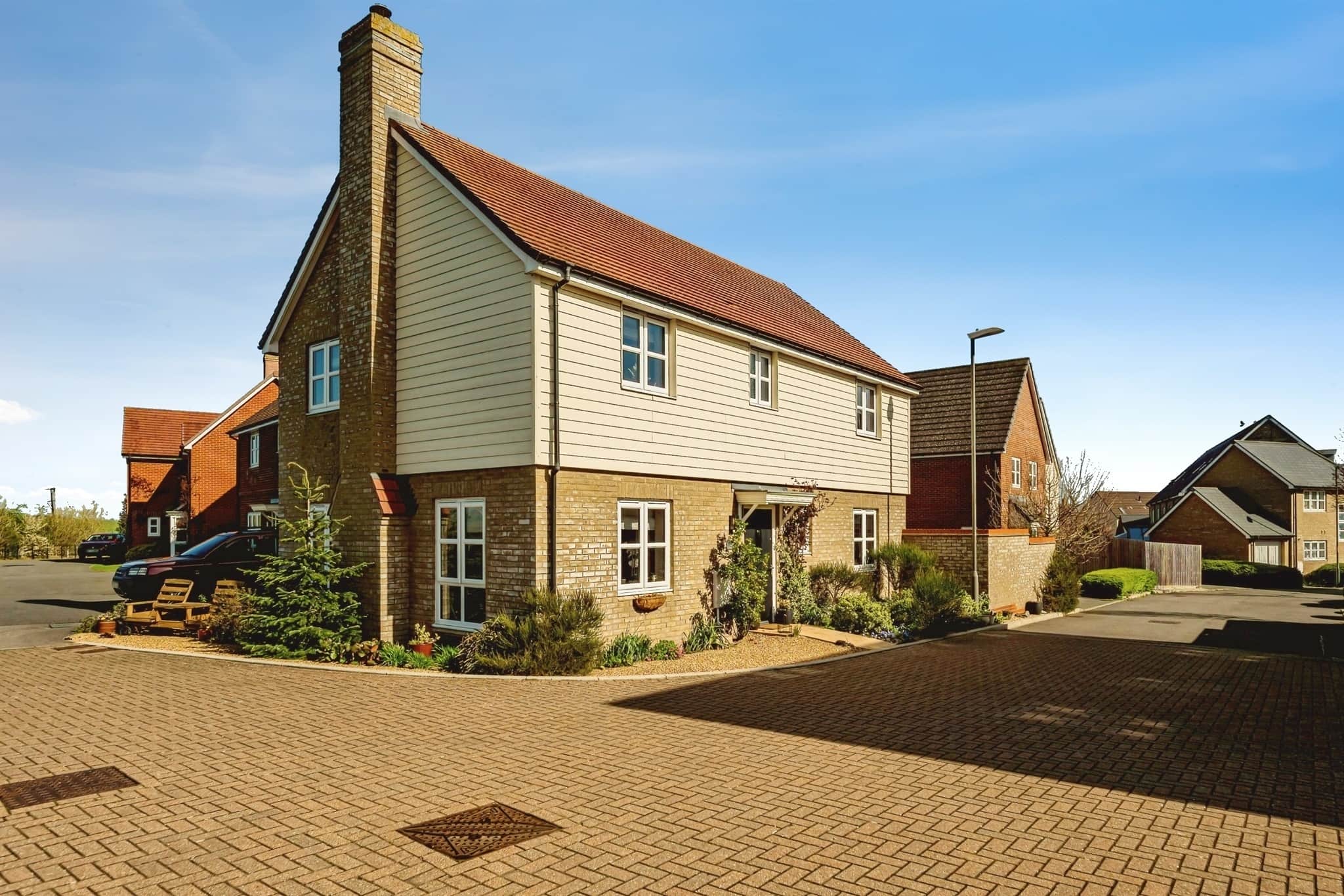 Property photo 0