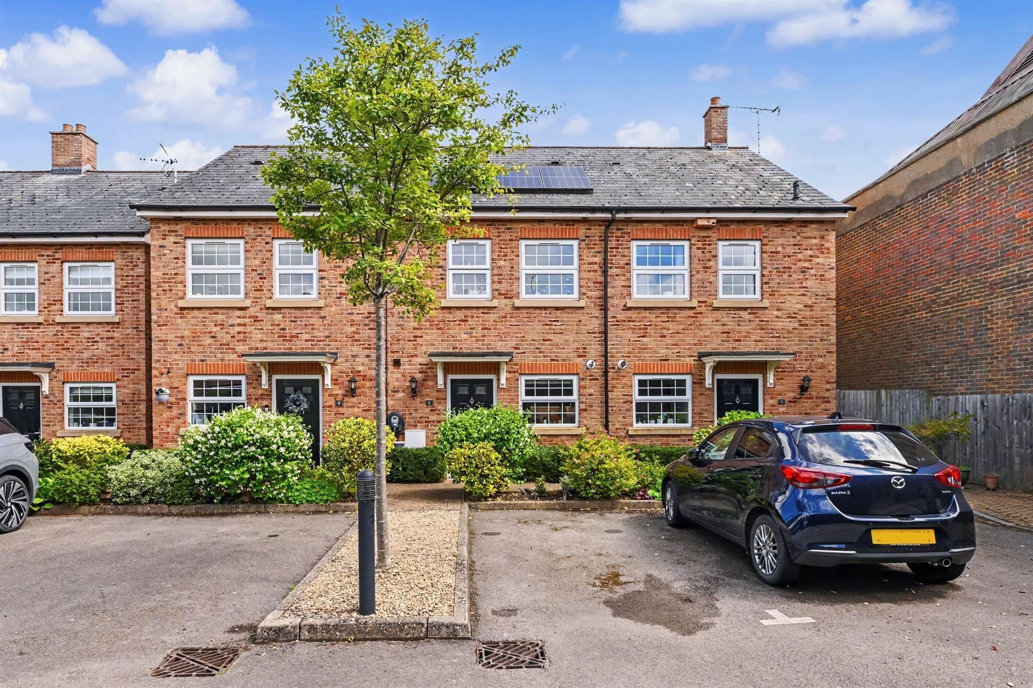 Property photo 0