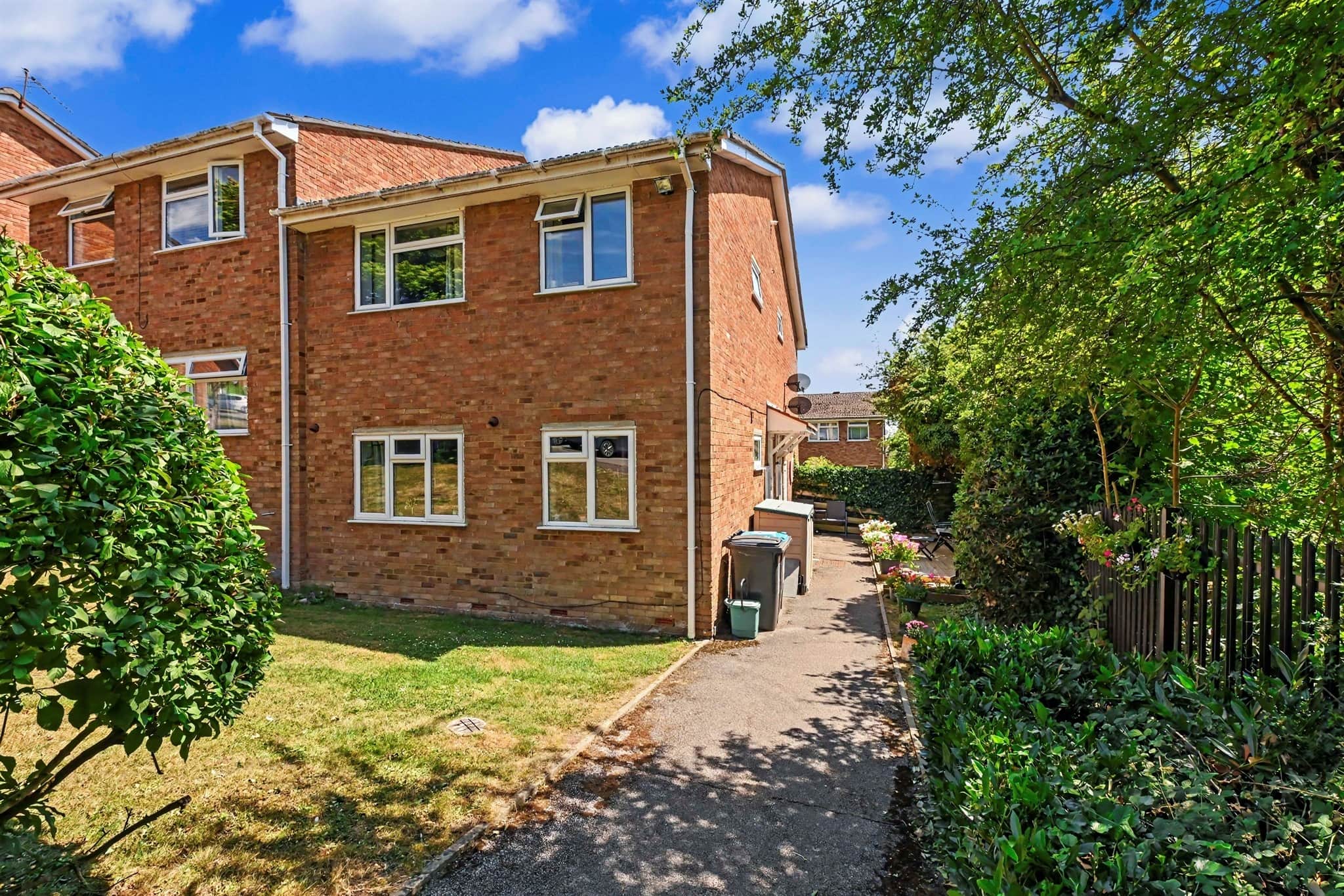 Property photo 0