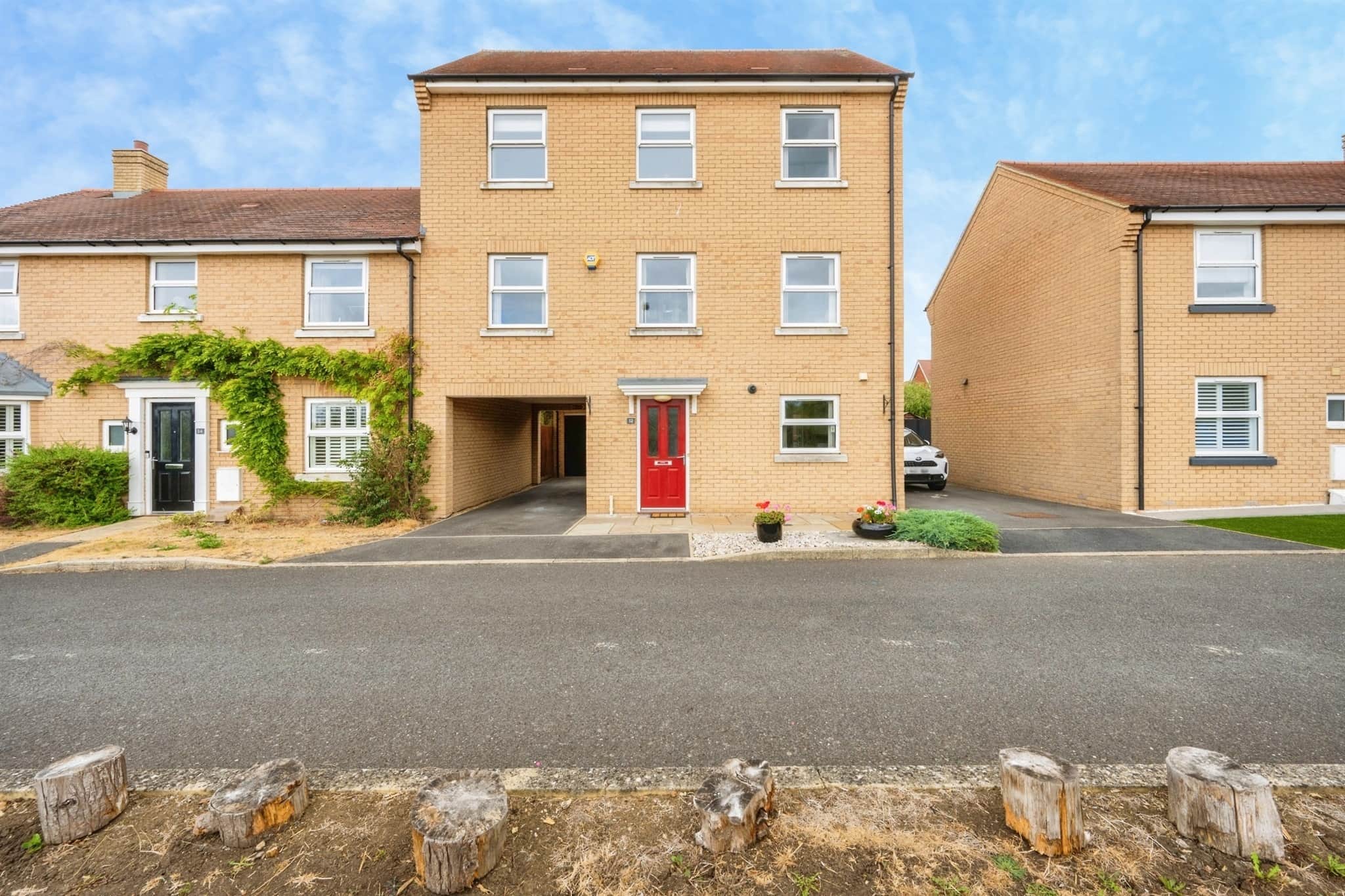 Property photo 0