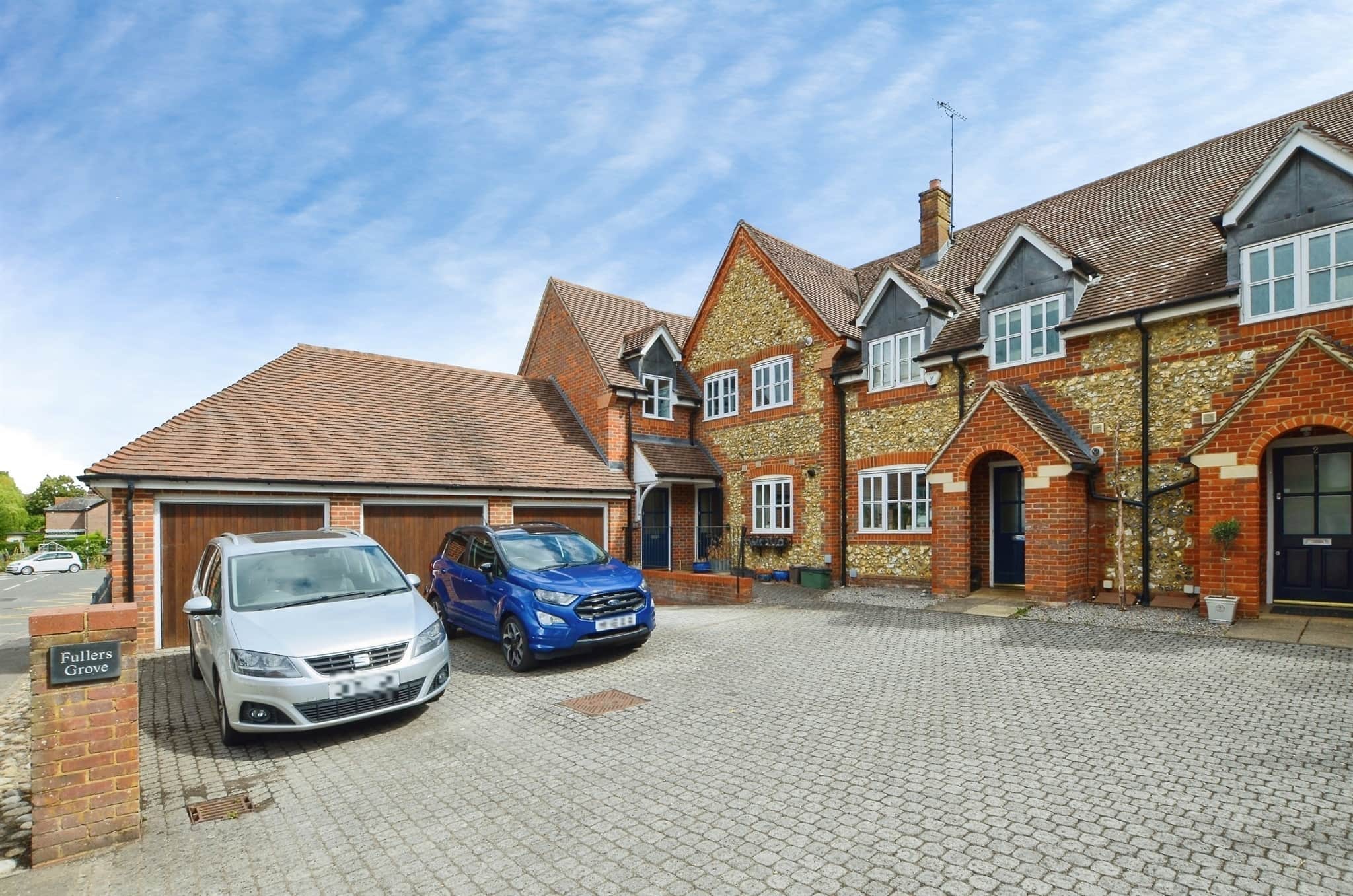 Property photo 0