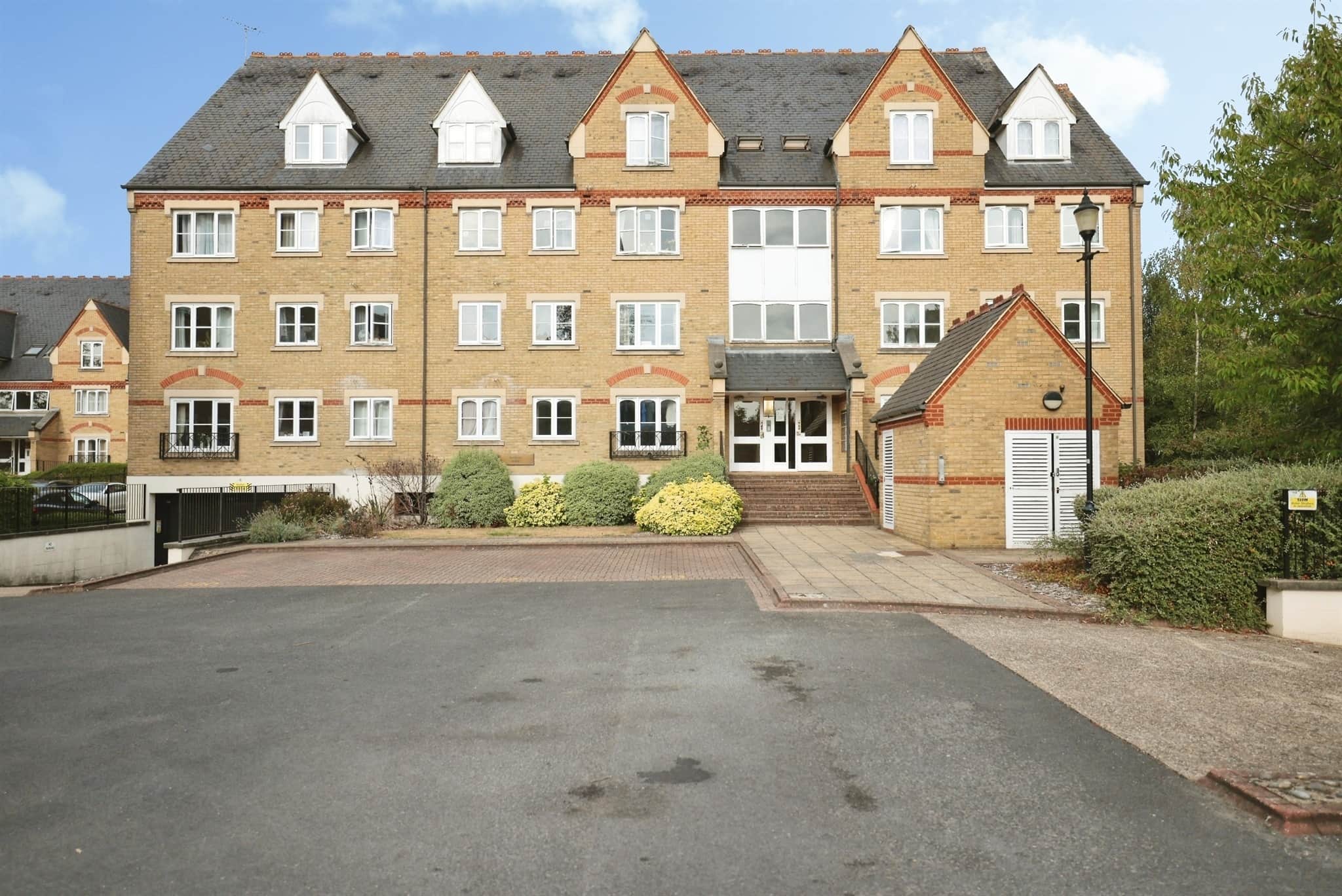 Property photo 0